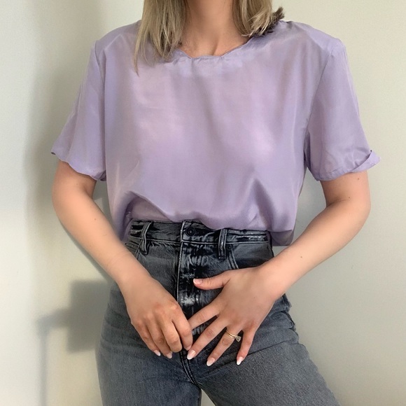 Vintage Tops - 💙5/$30 Vintage lilac short sleeve T shirt blouse